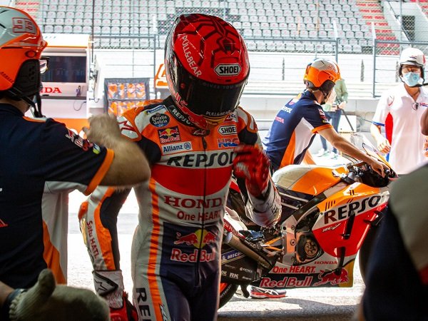 Marc Marquez akui lengannya masih terasa sakit.