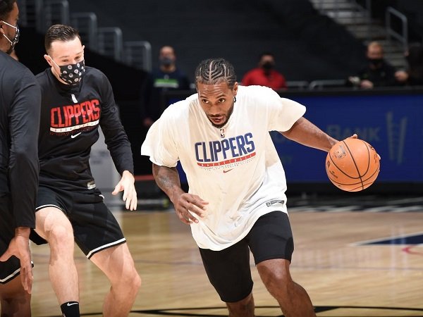 Kawhi Leonard diistirahatkan sepekan oleh Clippers karena alami cedera kaki.