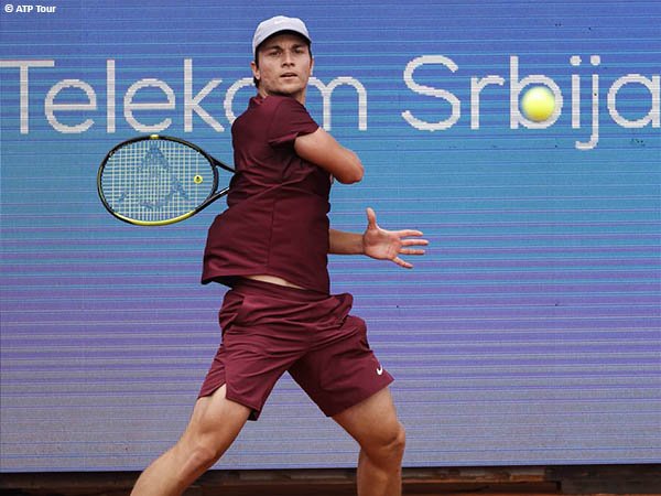 Miomir Kecmanovic melaju ke babak kedua Serbia Open 2021