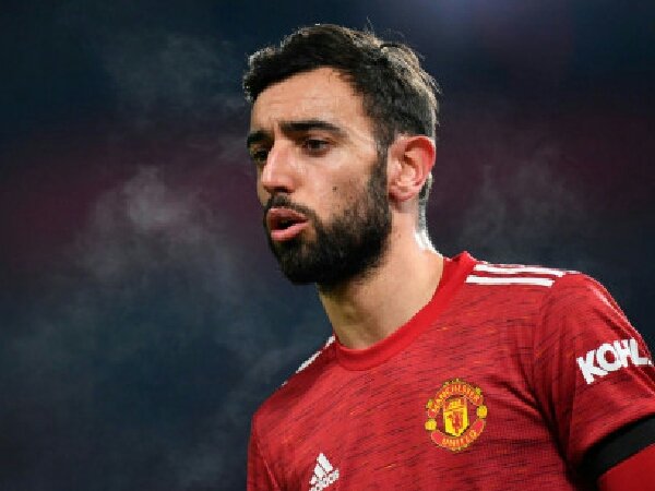 Bruno Fernandes tunggu kepastian masa depan Paul Pogba sebelum mau tanda tangan kontrak baru dengan MU