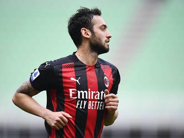 Hakan Calhanoglu