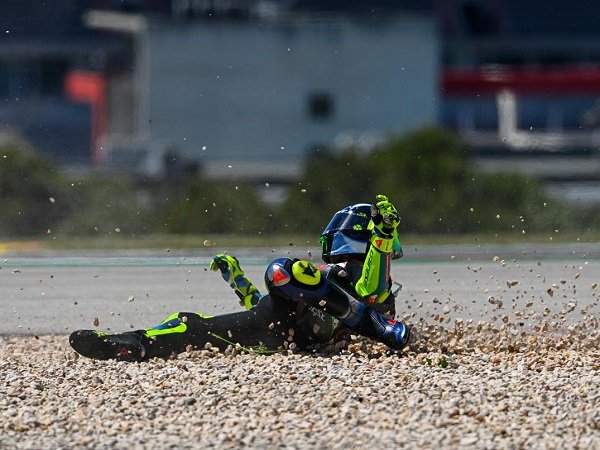 Marco Melandri sebut Valentino Rossi sudah habis.