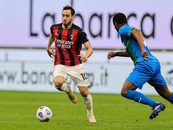 Hakan Calhanoglu