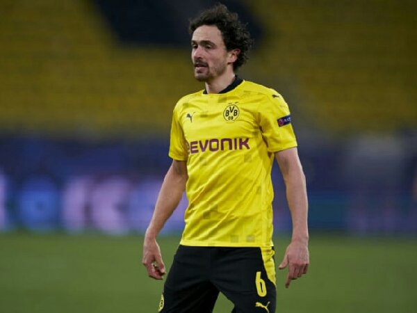 Thomas Delaney siap saat Borussia Dortmund hadapi Wolfsburg