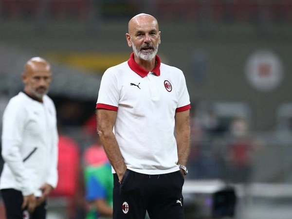 Pelatih Milan Stefano Pioli