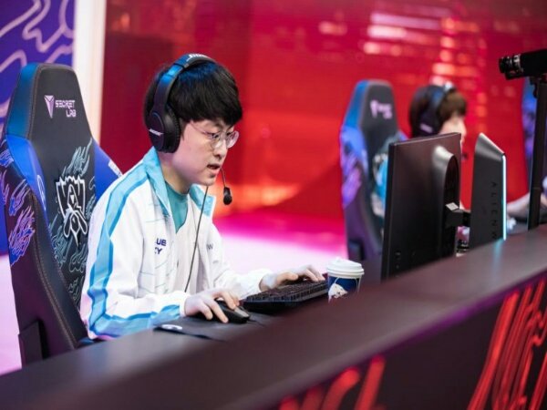 DWG KIA vs Cloud9 Akan Buka Mid-Season Invitational 2021