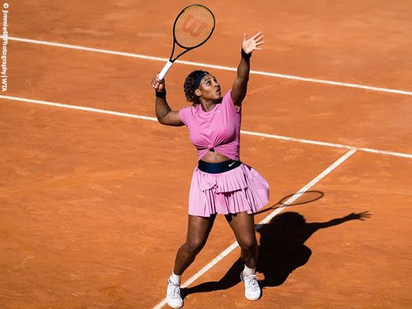 Serena Williams meluncur ke babak kedua di Parma musim 2021