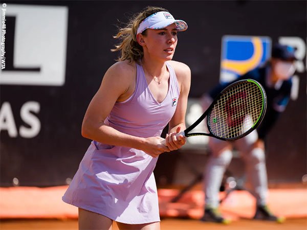 Ekaterina Alexandrova meluncur ke perempatfinal Strasbourg International 2021