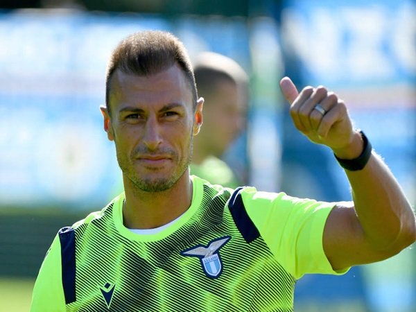 lazio tawarkan kontrak baru pada Radu