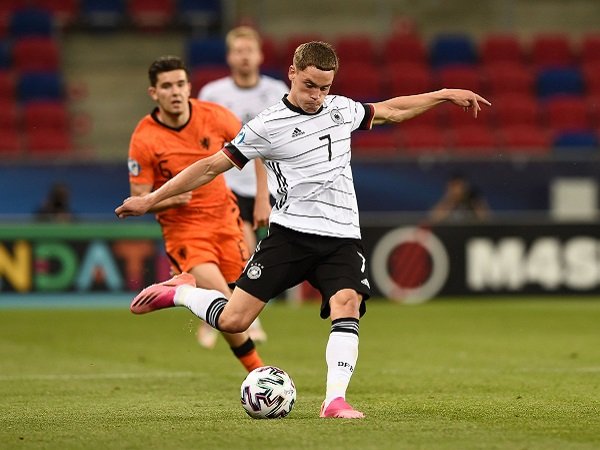 Portugal dan Jerman saling tarung di final Piala Eropa U-21.