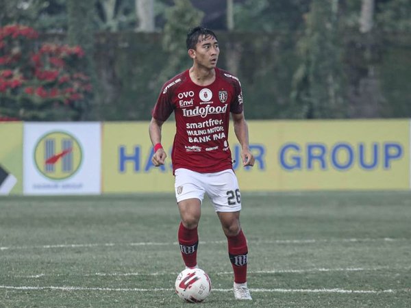 Pemain Bali United, Komang Tri Arta Wiguna