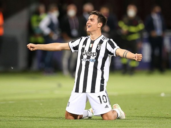 Paulo Dybala tak sedang menuju pintu keluar Juventus.