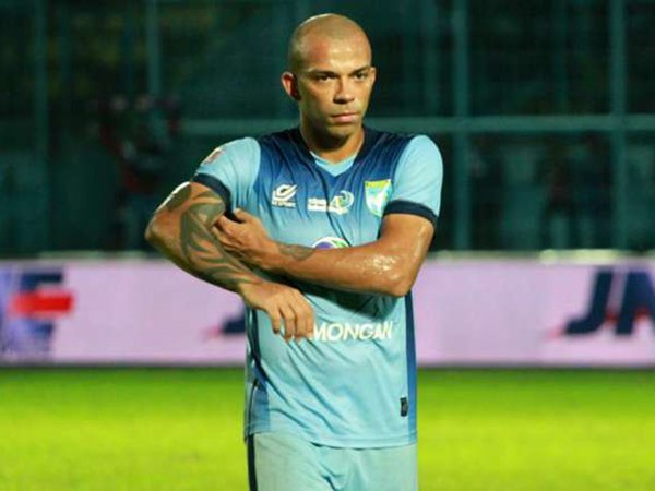 Penyerang Persela Lamongan, Ivan Carlos