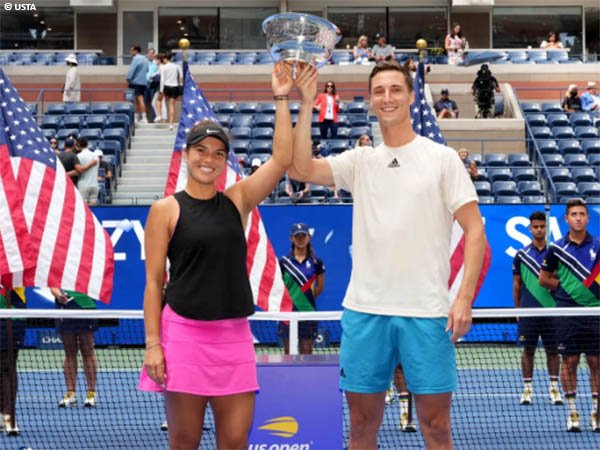 Joe Salisbury dan Desirae Krawczyk bawa pulang gelar US Open 2021