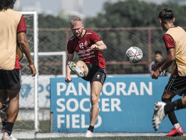 Penyerang Bali United, Melvin Platje