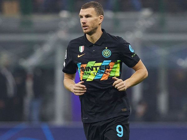 Penyerang Inter Milan, Edin Dzeko.