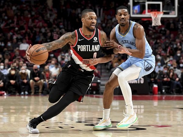 Damian Lillard tak khawatir meski melempem di awal musim ini.