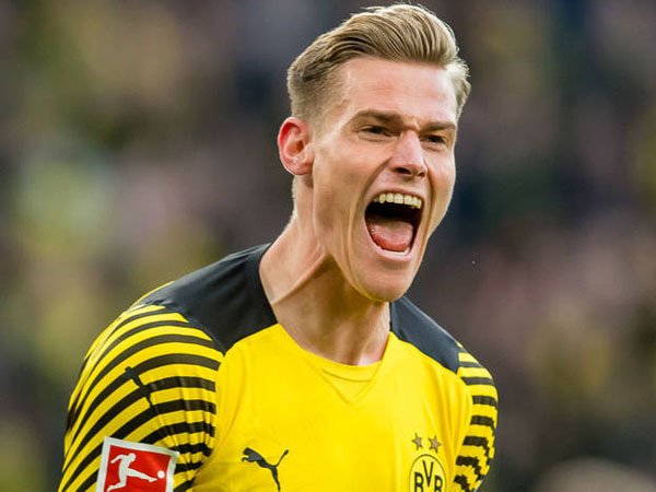 Steffen Tigges cetak gol pertamanya untuk Dortmund