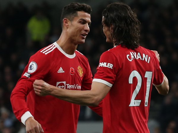 Cristiano Ronaldo dan Edinson Cavani.