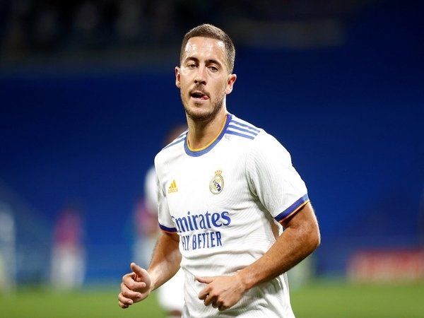 Eden Hazard diberitakan tak ingin meninggalkan Real Madrid di bursa transfer Januari meski kini jarang dimainkan oleh manajer Carlo Ancelotti / via EPA