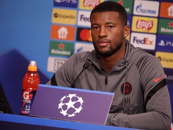 Gelandang Paris Saint-Germain, Georginio Wijnaldum.