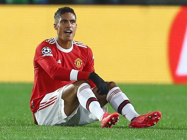 Bek Manchester United, Raphael Varane.