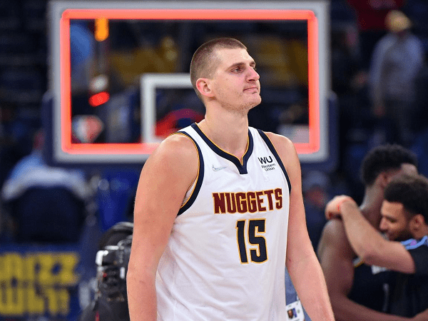 Nikola Jokic tak sesali tembakan egoisnya di laga kontra Memphis Grizzlies.