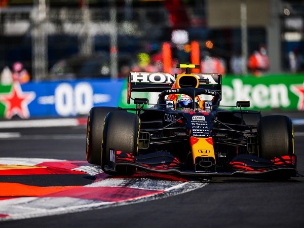 Sergio Perez jadi yang tercepat di sesi FP3 GP Meksiko.