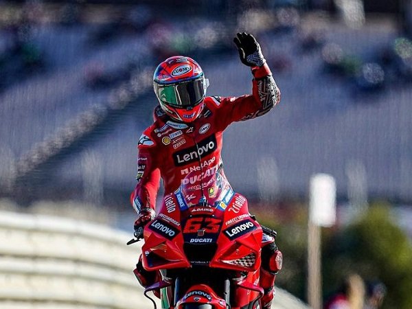 Francesco Bagnaia sukses tampil tercepat di warm-up GP Algarve.