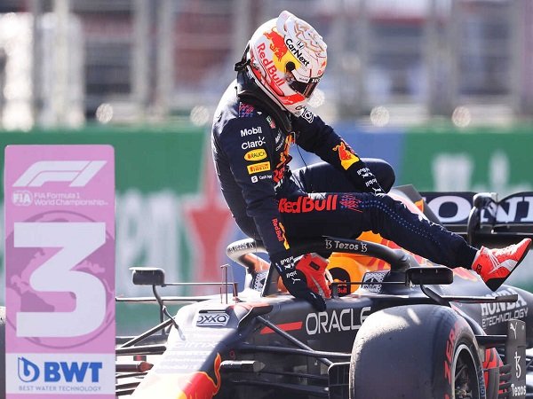 Max Verstappen ungkap penyebab utama gagal pole di kualifikasi GP Meksiko.