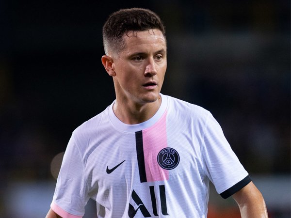 Gelandang Paris Saint-Germain, Ander Herrera.