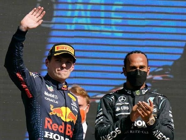 Lewis Hamilton akui ketangguhan Max Verstappen di GP Meksiko.