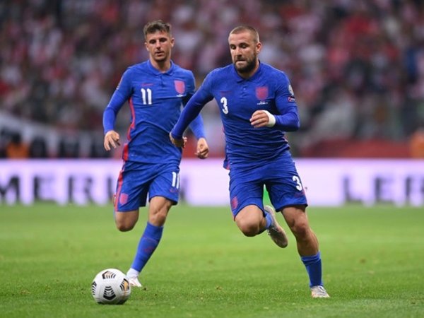 Mason Mount - Luke Shaw (Sumber: Getty)