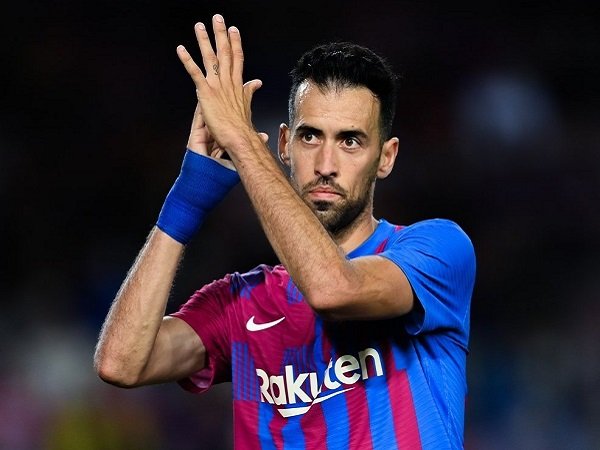 Sergio Busquets tekankan tak ada yang berbeda darinya ketika bermain untuk klub dan timnas.