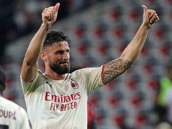 Striker AC Milan Olivier Giroud