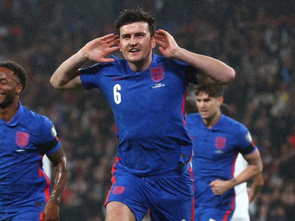 Bek Manchester United, Harry Maguire.