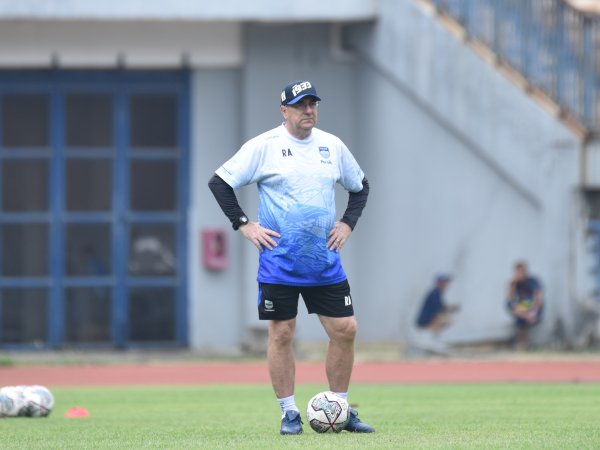 Pelatih Persib, Robert Rene Alberts