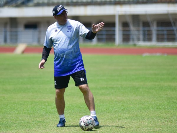 Pelatih Persib, Robert Rene Alberts