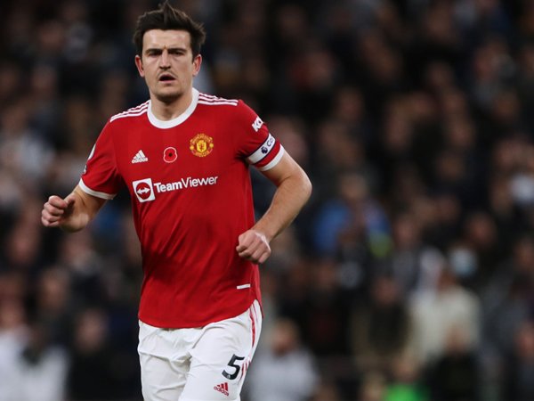 Bek Manchester United, Harry Maguire.