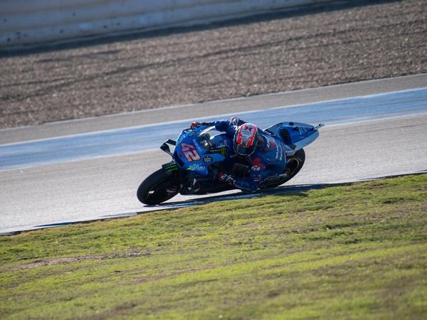 Alex Rins puas karena kecepatan motor baru Suzuki sudah cukup kencang.