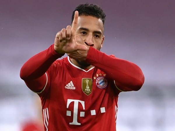 Tottenham buru Tolisso