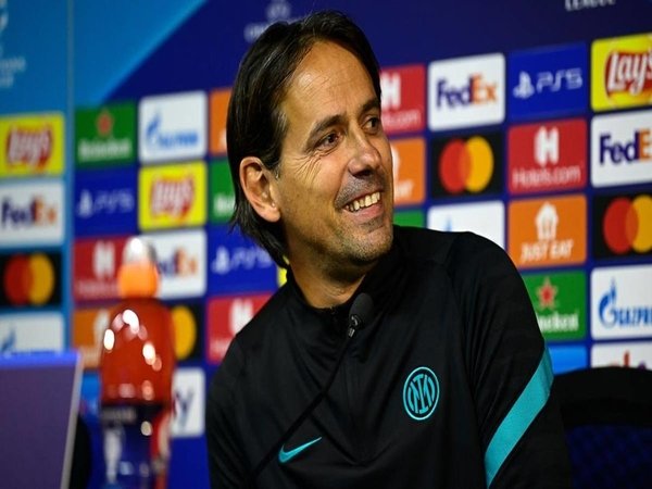 Simone Inzaghi meyakini bahwa kemenangan Inter Milan atas Napoli di kancah Serie A telah menaikkan moral anak asuhnya jelang bentrokan menghadapi Shakhtar Donestk di ajang Liga Champions / via Getty Images