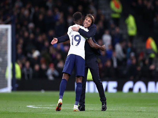 Sessegnon dan Conte