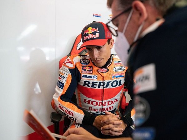 Loris Capirossi doakan Marc Marquez cepat pulih dari masalah fisiknya.