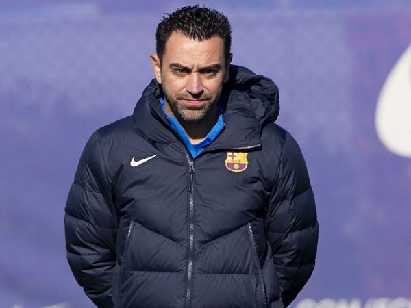 Xavi Hernandez berharap Barcelona main dengan lebih berani.