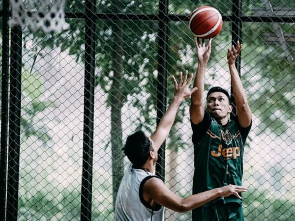 Pemain rookie milik Dewa United Surabaya, Ferdian Dwi Purwoko. (Images: IBL)