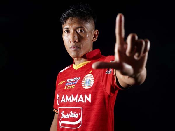 Ahmad Bustomi resmi bergabung dengan Persija Jakarta