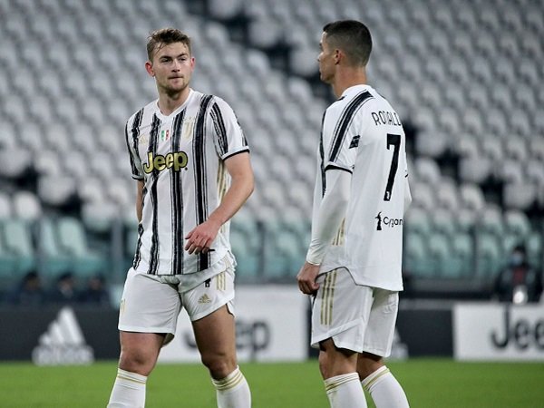 Matthijs de Ligt sadari dampak kepergian Cristiano Ronaldo dari Juventus.