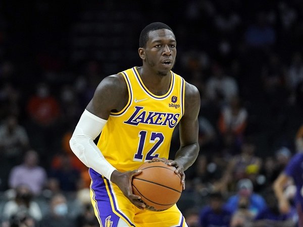 Kendrick Nunn minta fans Lakers bersabar sedikit lagi.