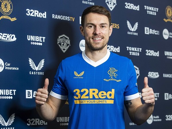 Aaron Ramsey menantikan debut untuk Rangers.